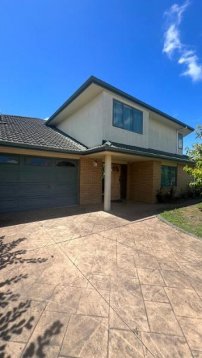Riverside - close to CBD